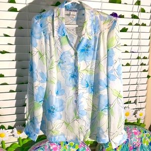 Blair white and blue floral top